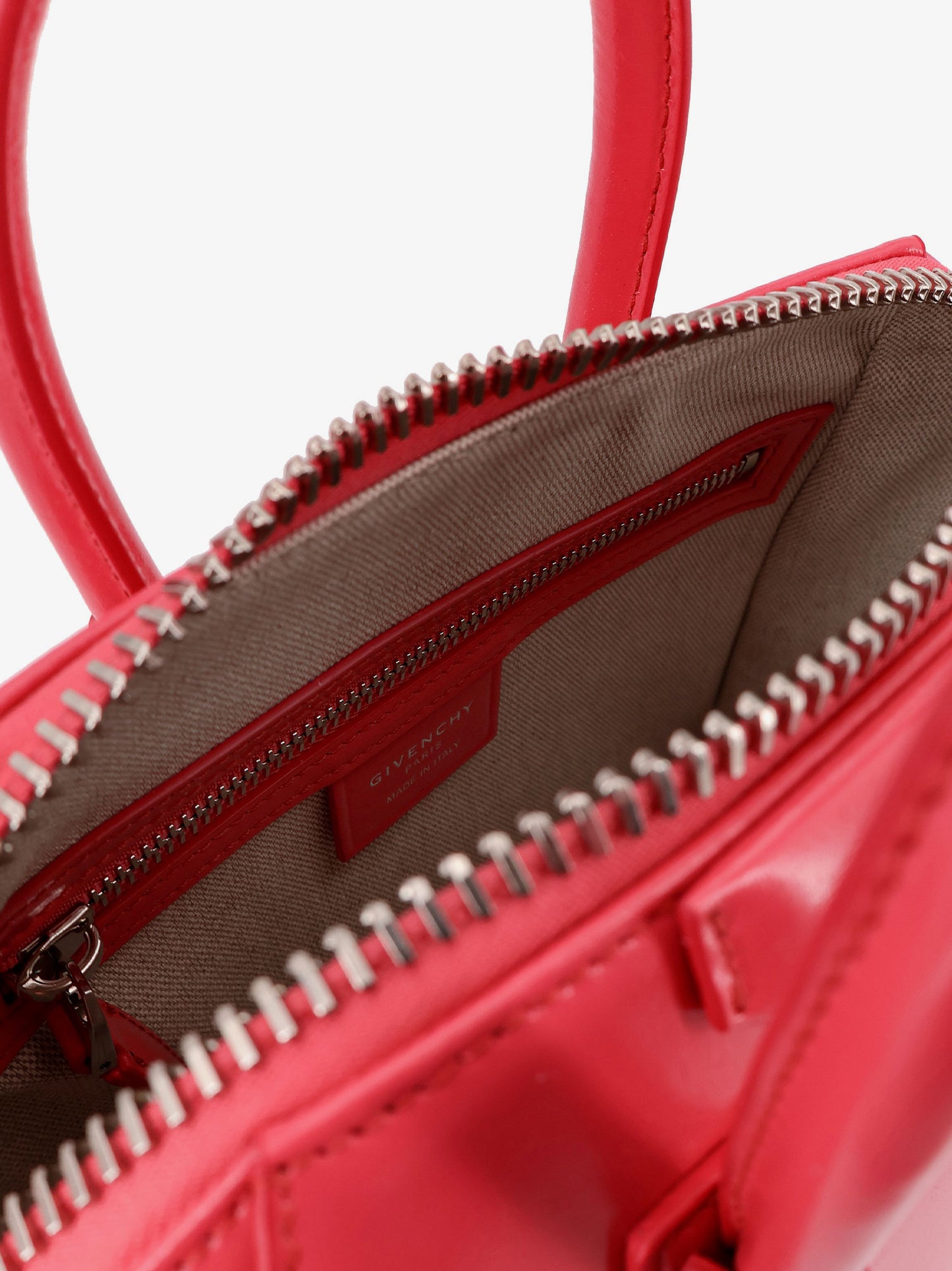 Antigona Mini leather crossbody bag