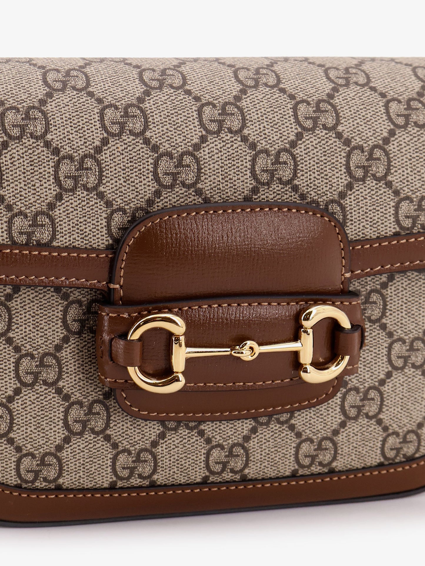 Coated canvas Gucci Horsebit 1955 crossbody bag with GG Supreme motif