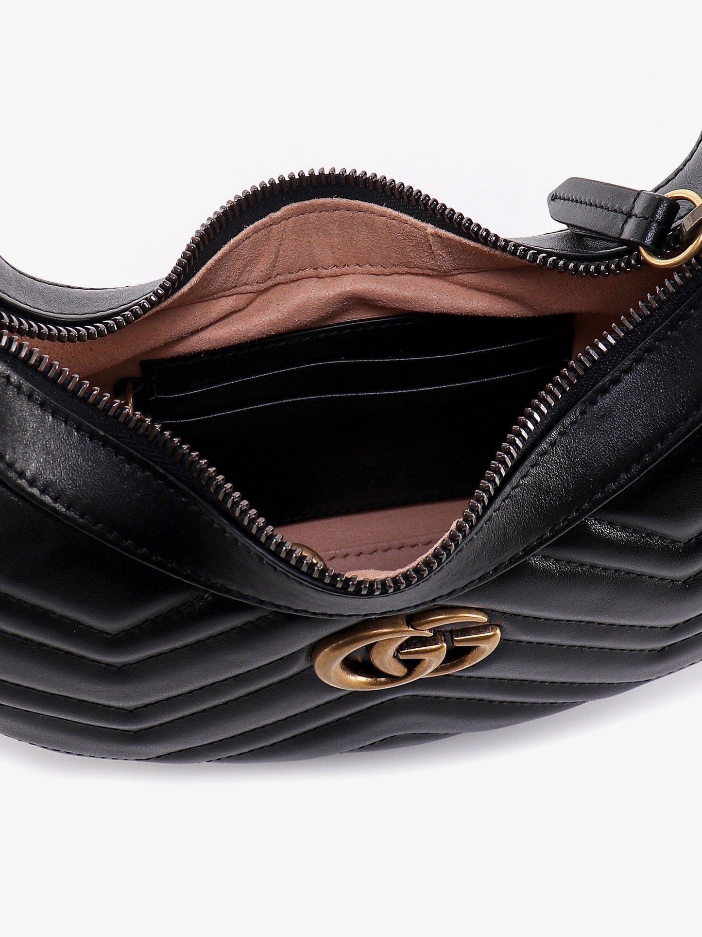 GG Marmont quilted leather shoulder bag with metal GG logo