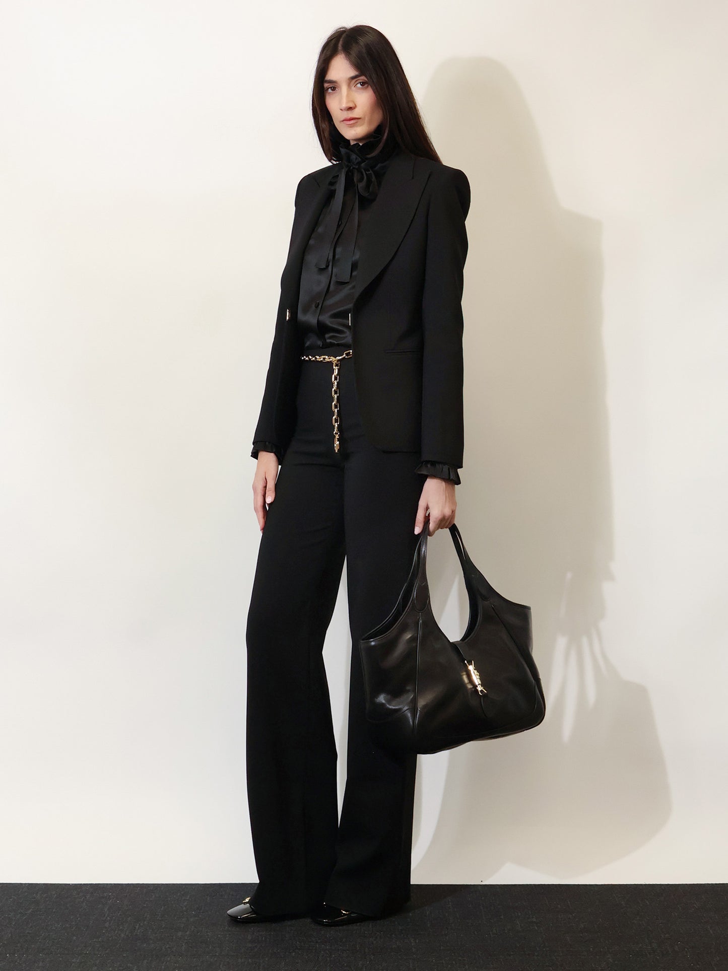 Mercato leather shoulder bag