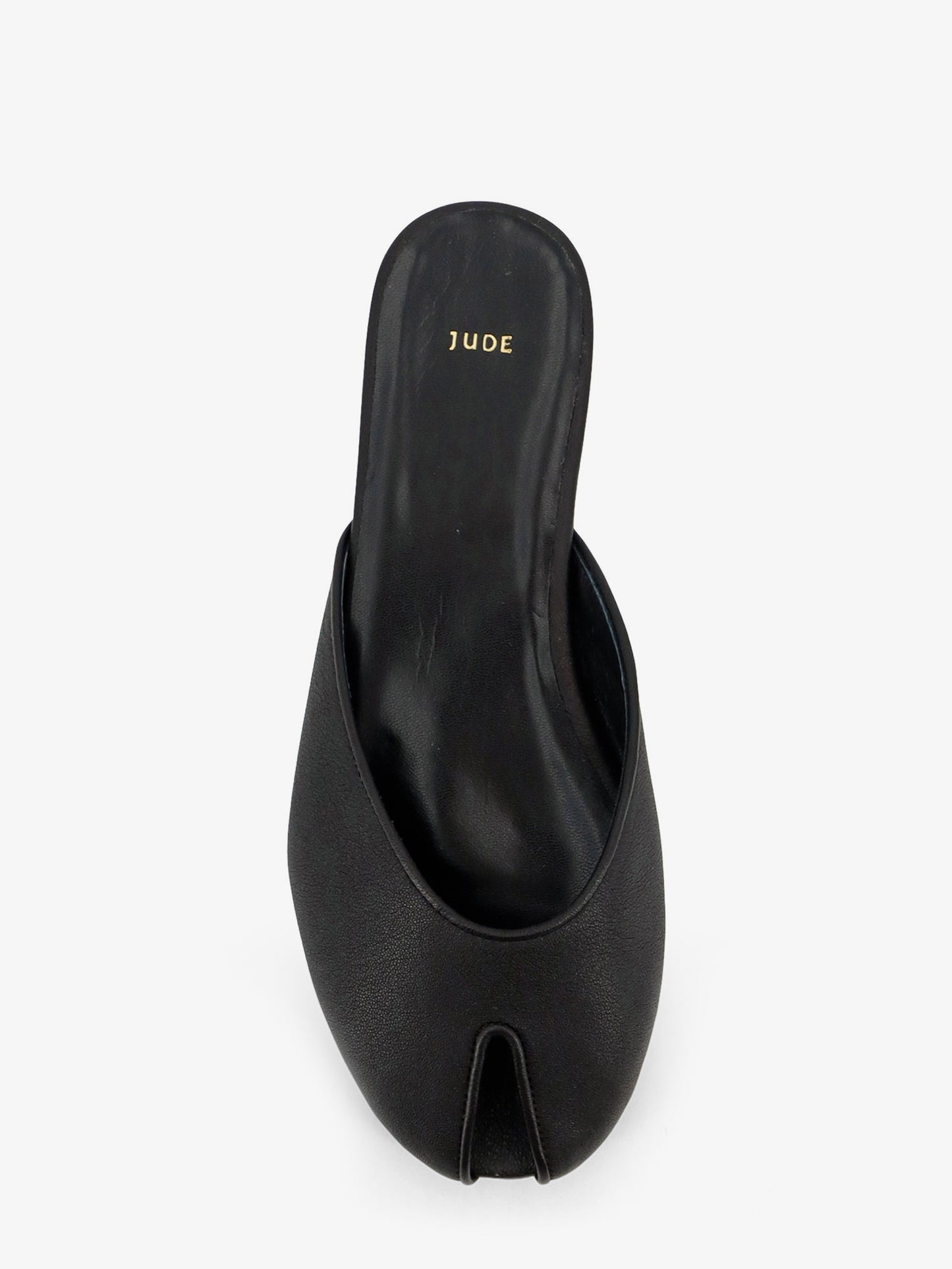 Date Flat leather sandals