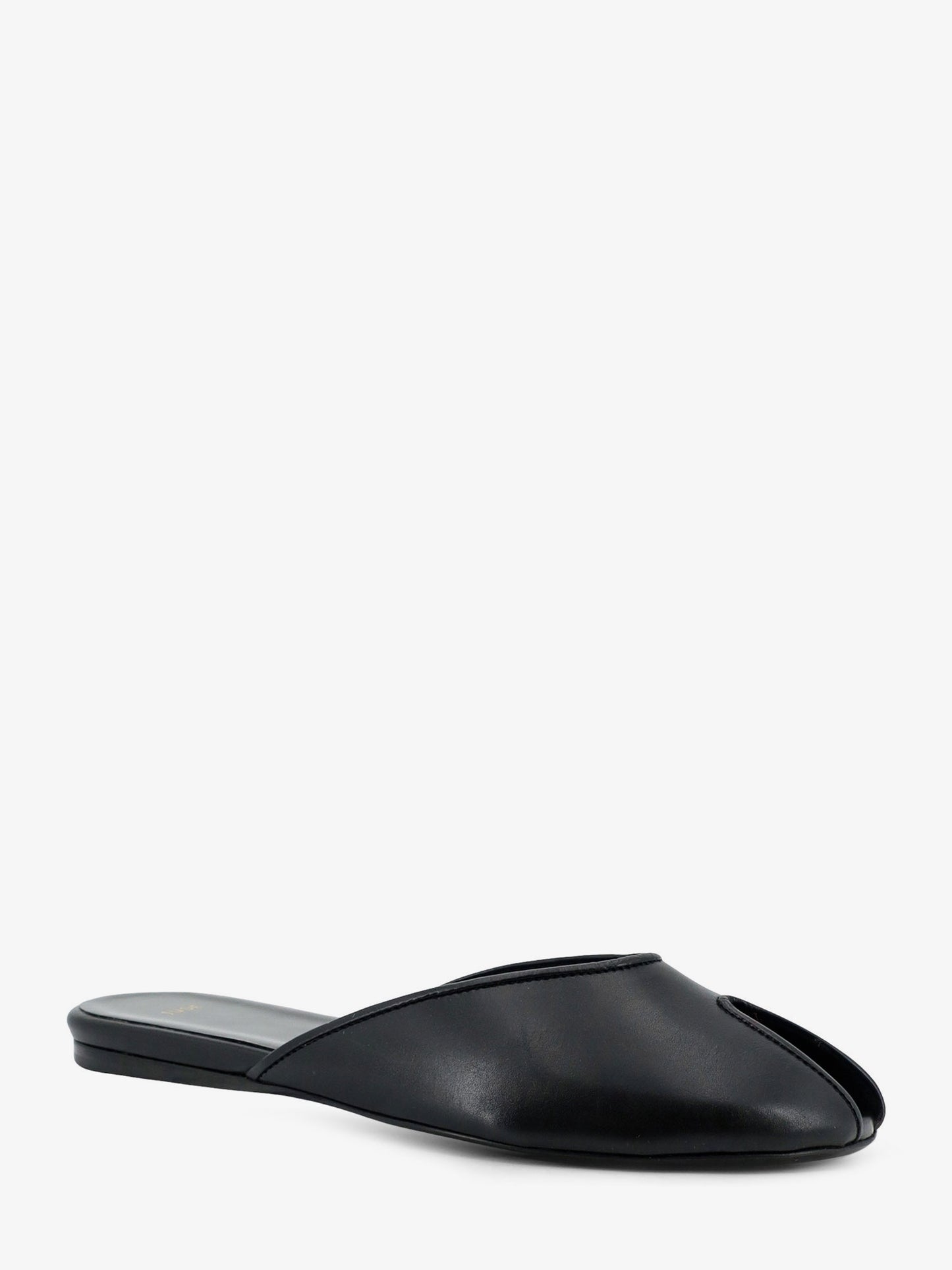 Date Flat leather sandals