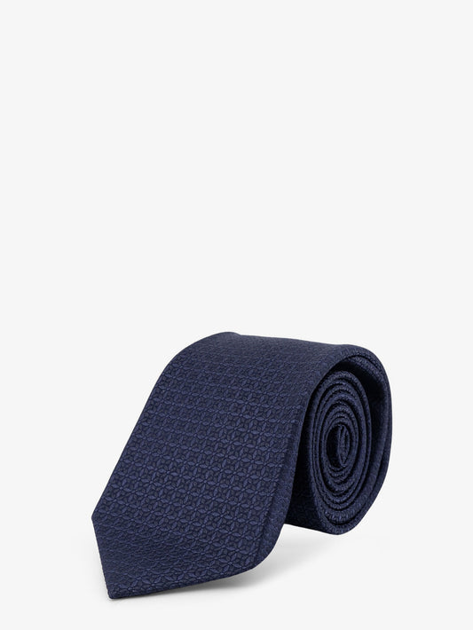 Silk tie
