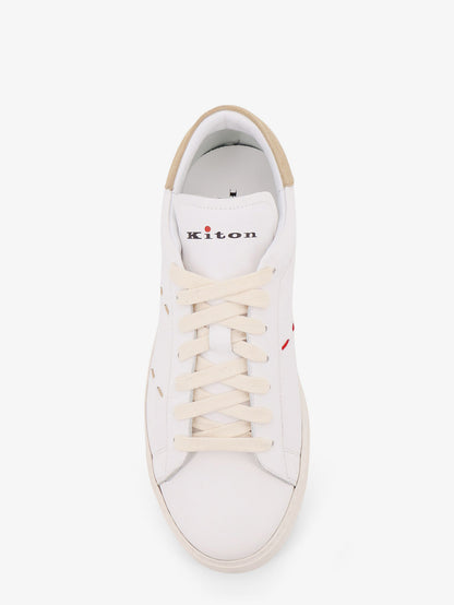 Leather sneakers with iconic stitching thumbnail