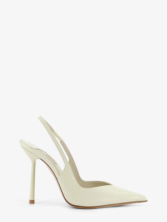 Chanel Vivienne patent leather décolleté