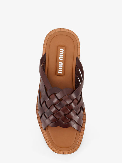 Leather sandals thumbnail