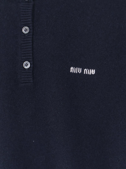 Cashmere sweater thumbnail