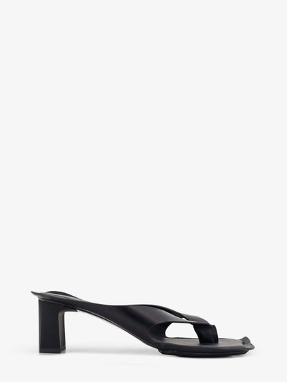 Leather sandals thumbnail