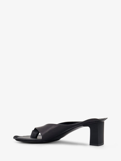 Leather sandals thumbnail