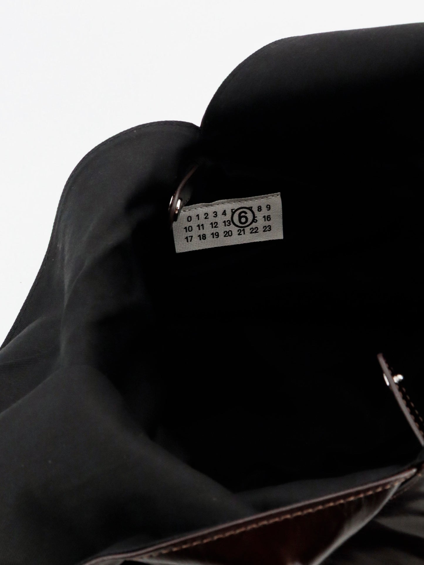 Japanese shiny leather shoulder bag