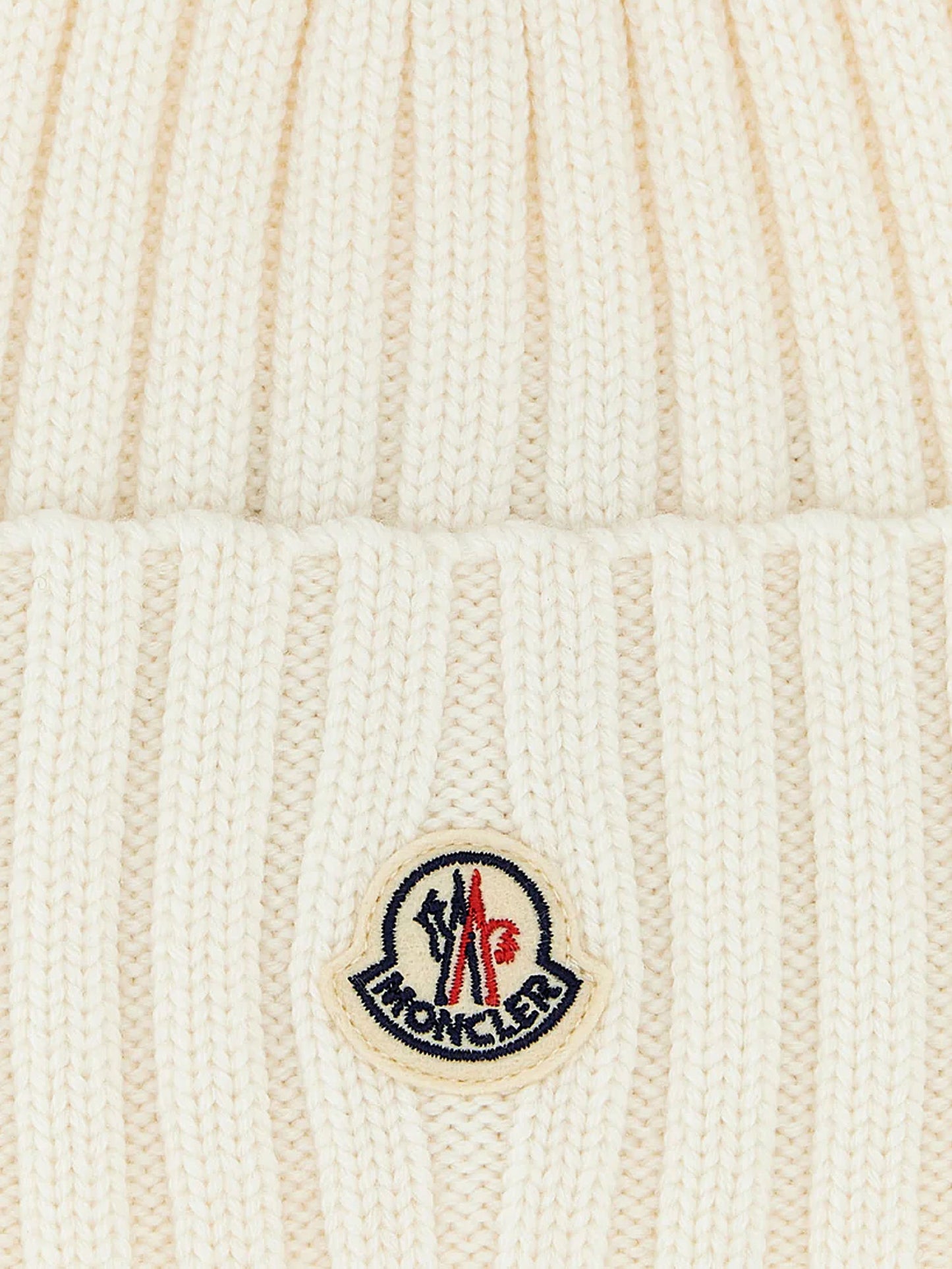 Responsible virgin wool hat