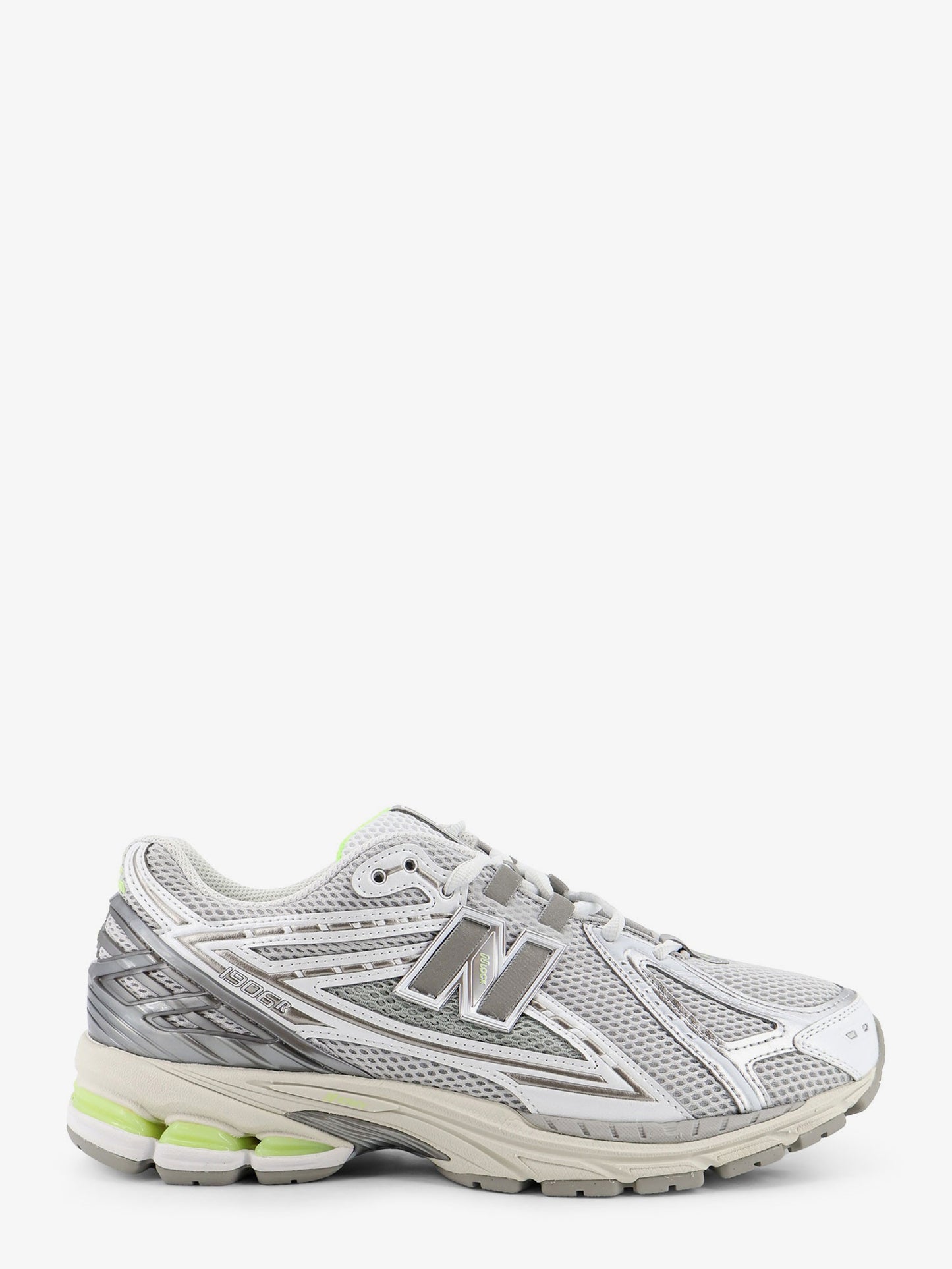 U19063 mesh sneakers with logo on the side