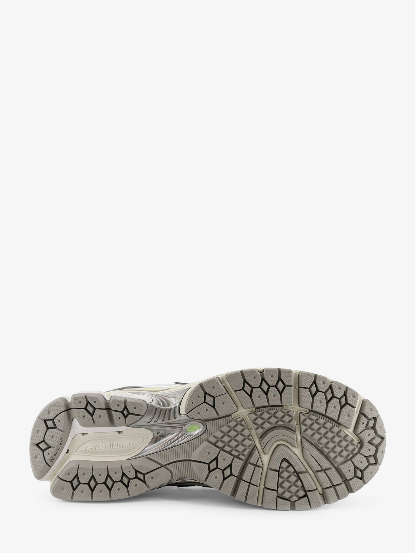 U19063 mesh sneakers with logo on the side