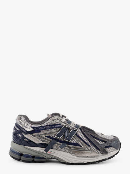 U19064 mesh sneakers with suede inserts thumbnail