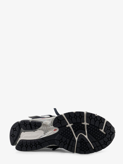 U19064 mesh sneakers with suede inserts thumbnail
