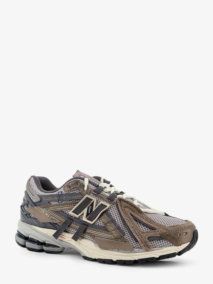 U19066 mesh sneakers with suede inserts thumbnail