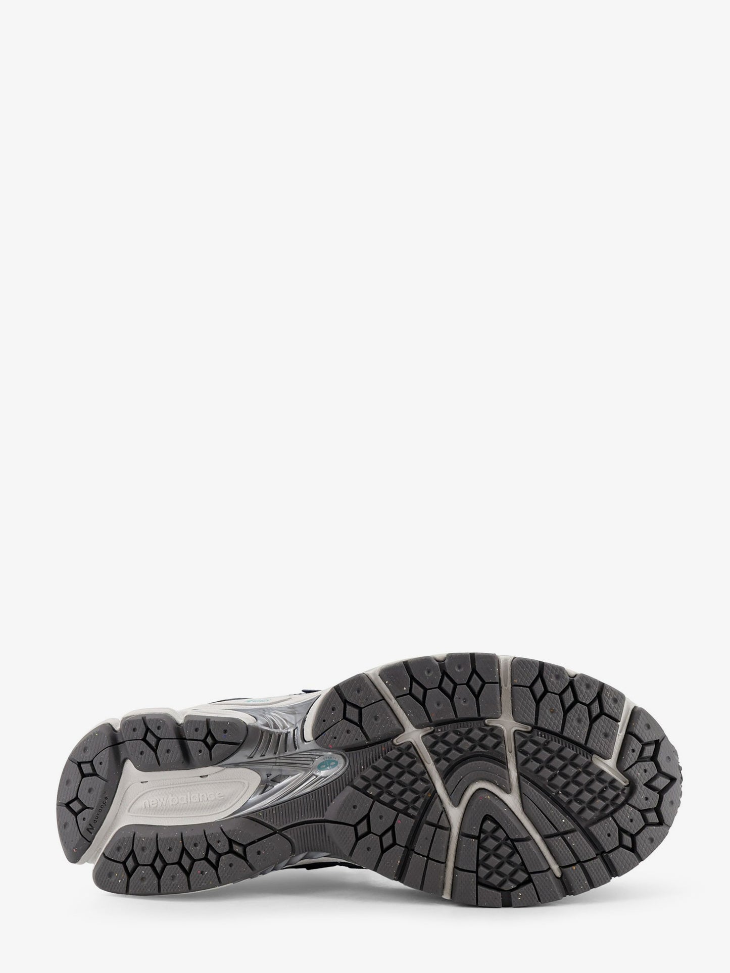 Sneakers U190688 in mesh con logo laterale