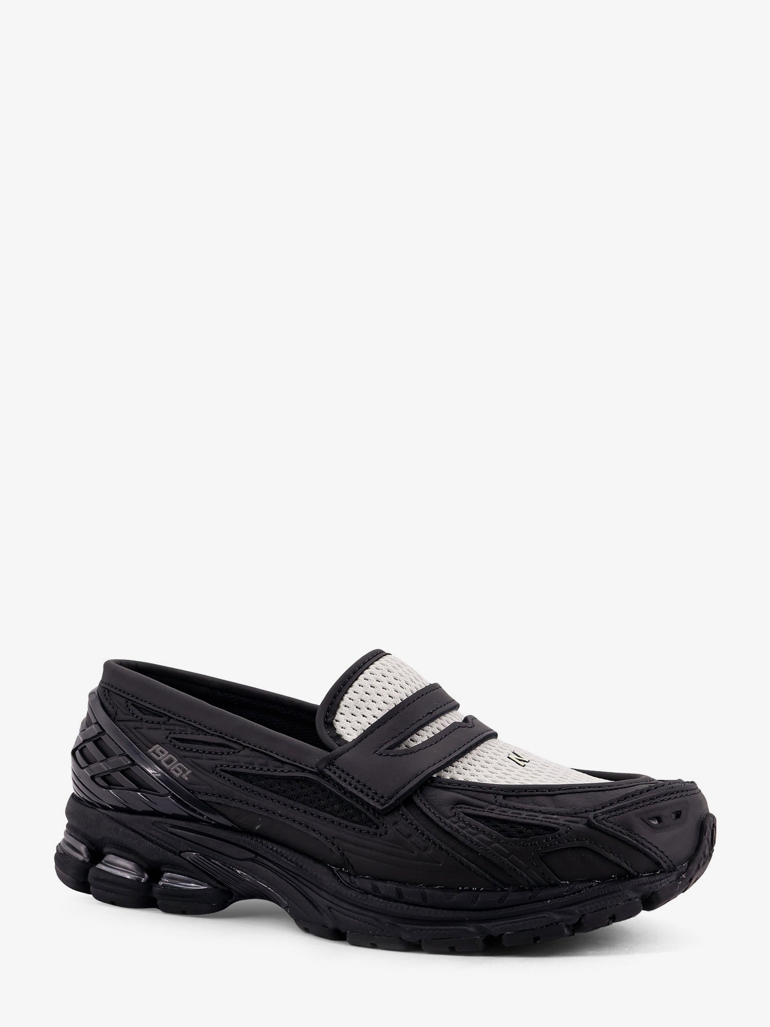 mocoページ Mesh and technical fabric 19068 loafers NEW BALANCE - Nugnes1920