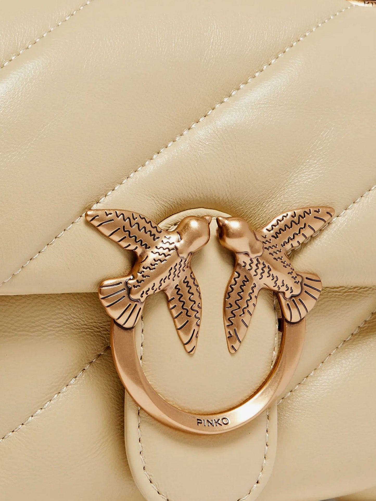 Borsa a tracolla Love Puff Mini in pelle matelassé