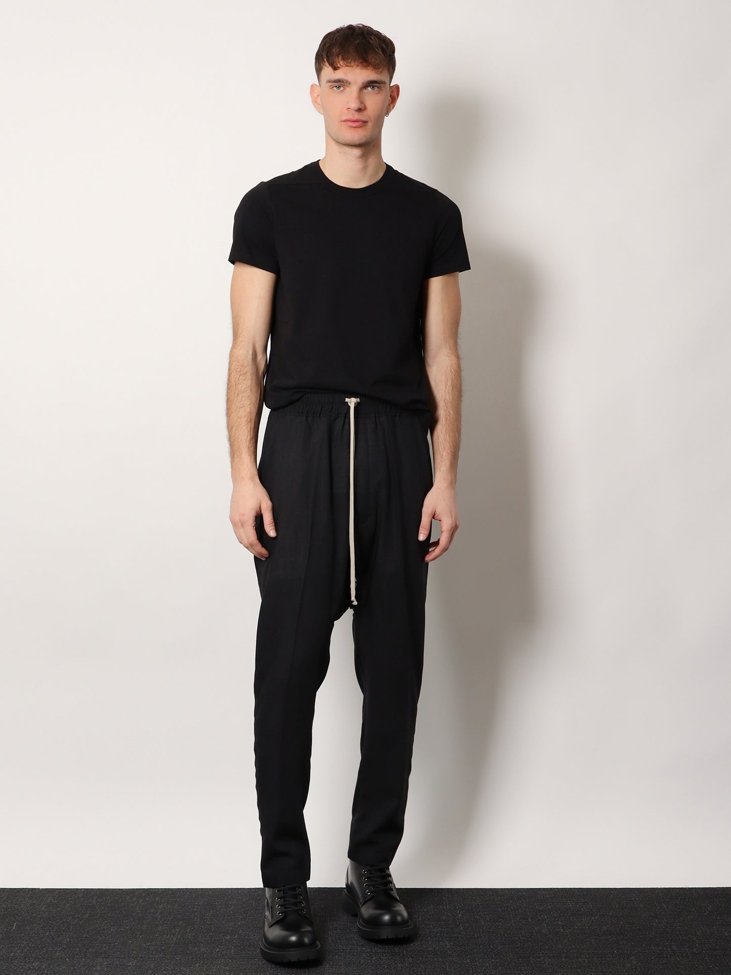 Drawstring Long certified virgin wool trousers