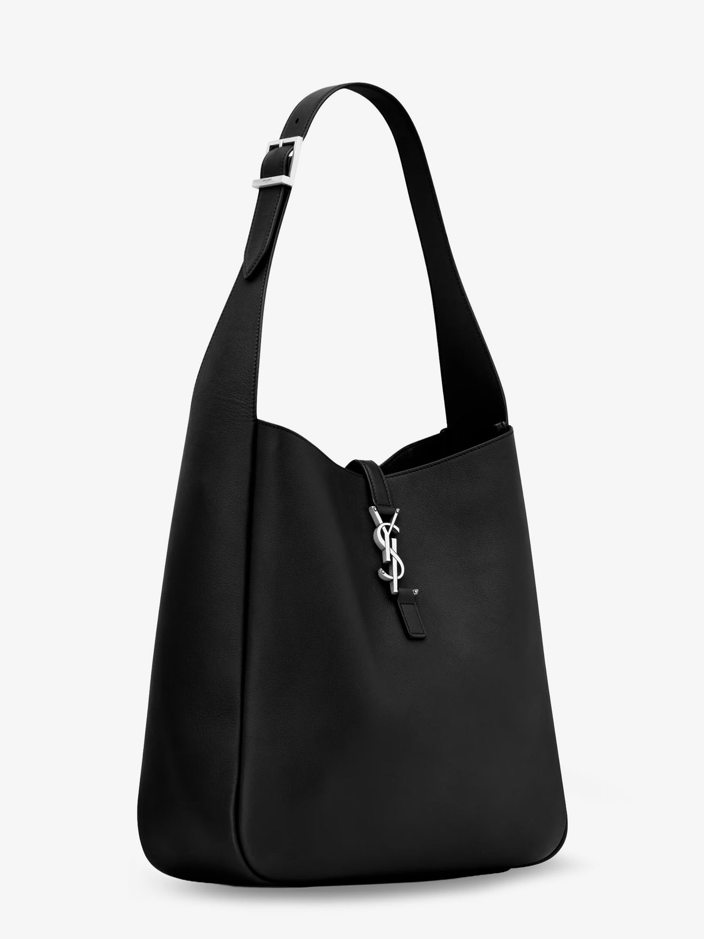 Le 5 à 7 leather shoulder bag with metal Cassandre logo