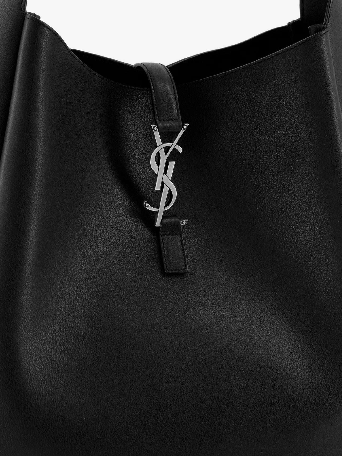 Le 5 à 7 leather shoulder bag with metal Cassandre logo
