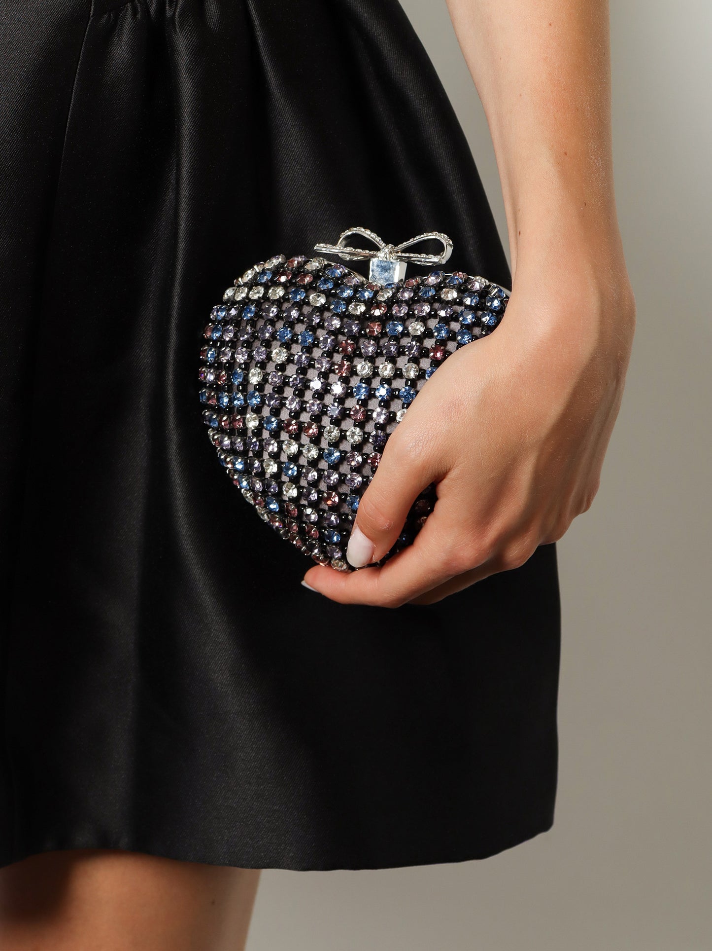 Crystal heart clutch bag