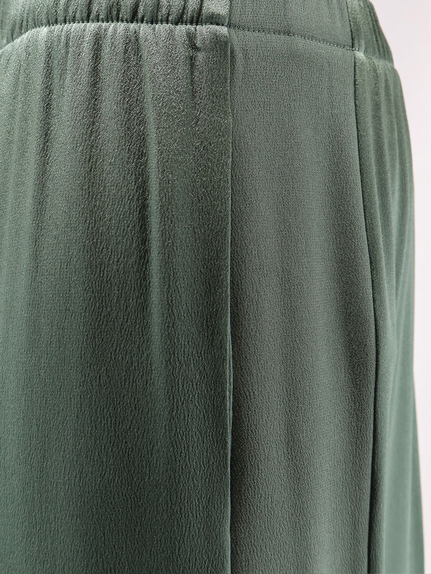 Pantaloni in satin