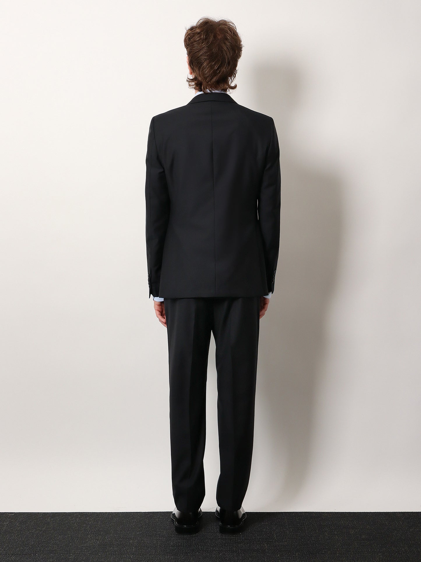 Virgin wool suit with vest