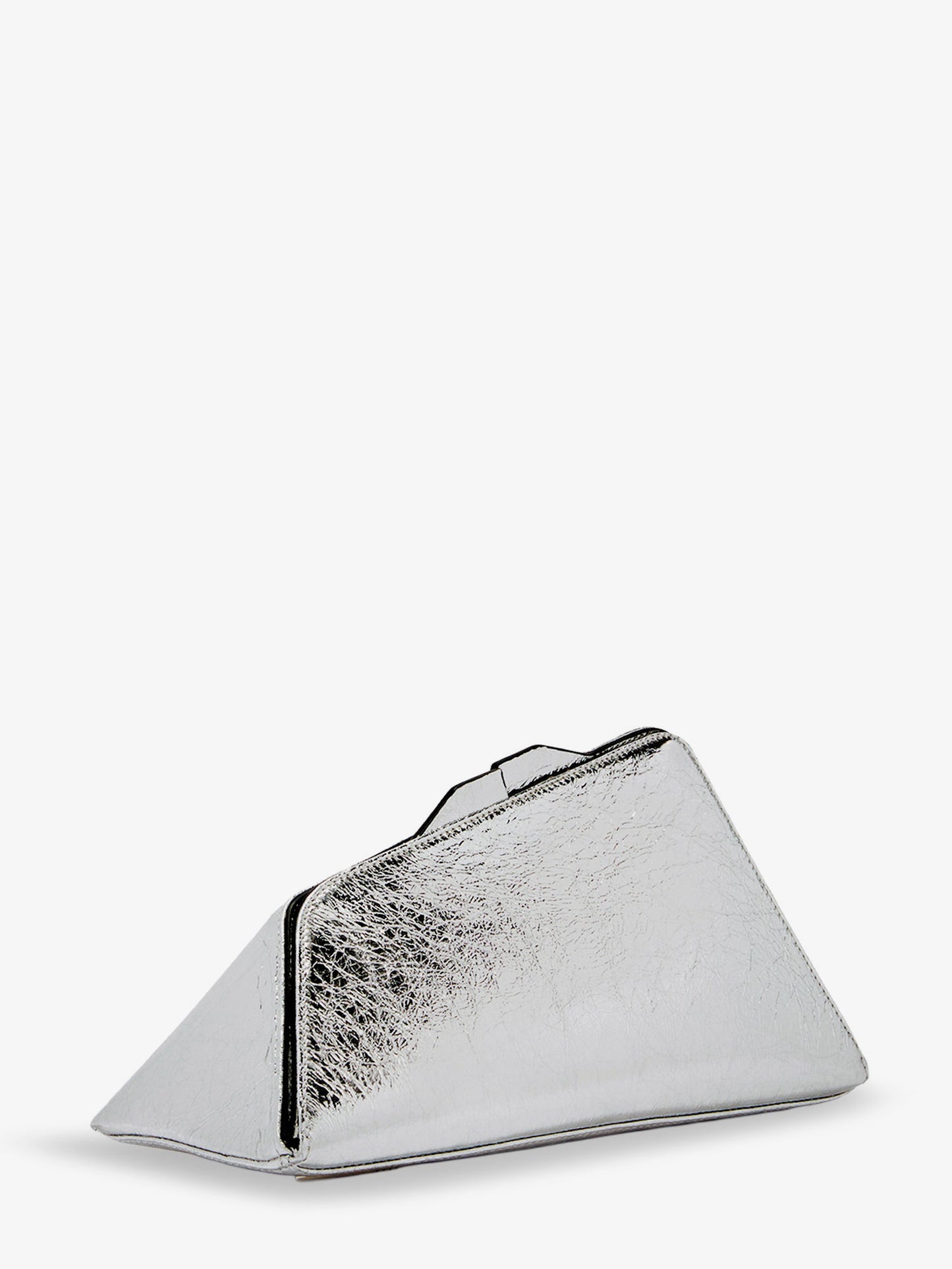 Pochette 8.30 PM in pelle laminata con logo inciso sul fondo