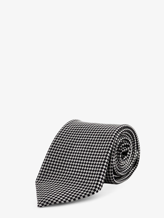 Silk tie