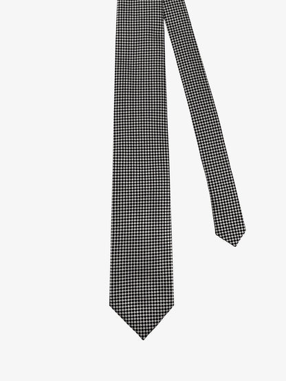 Silk tie thumbnail