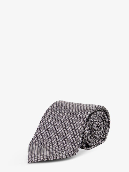 Silk tie