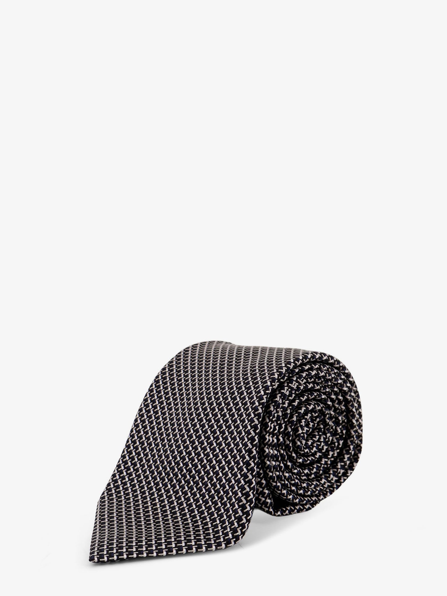 Silk tie