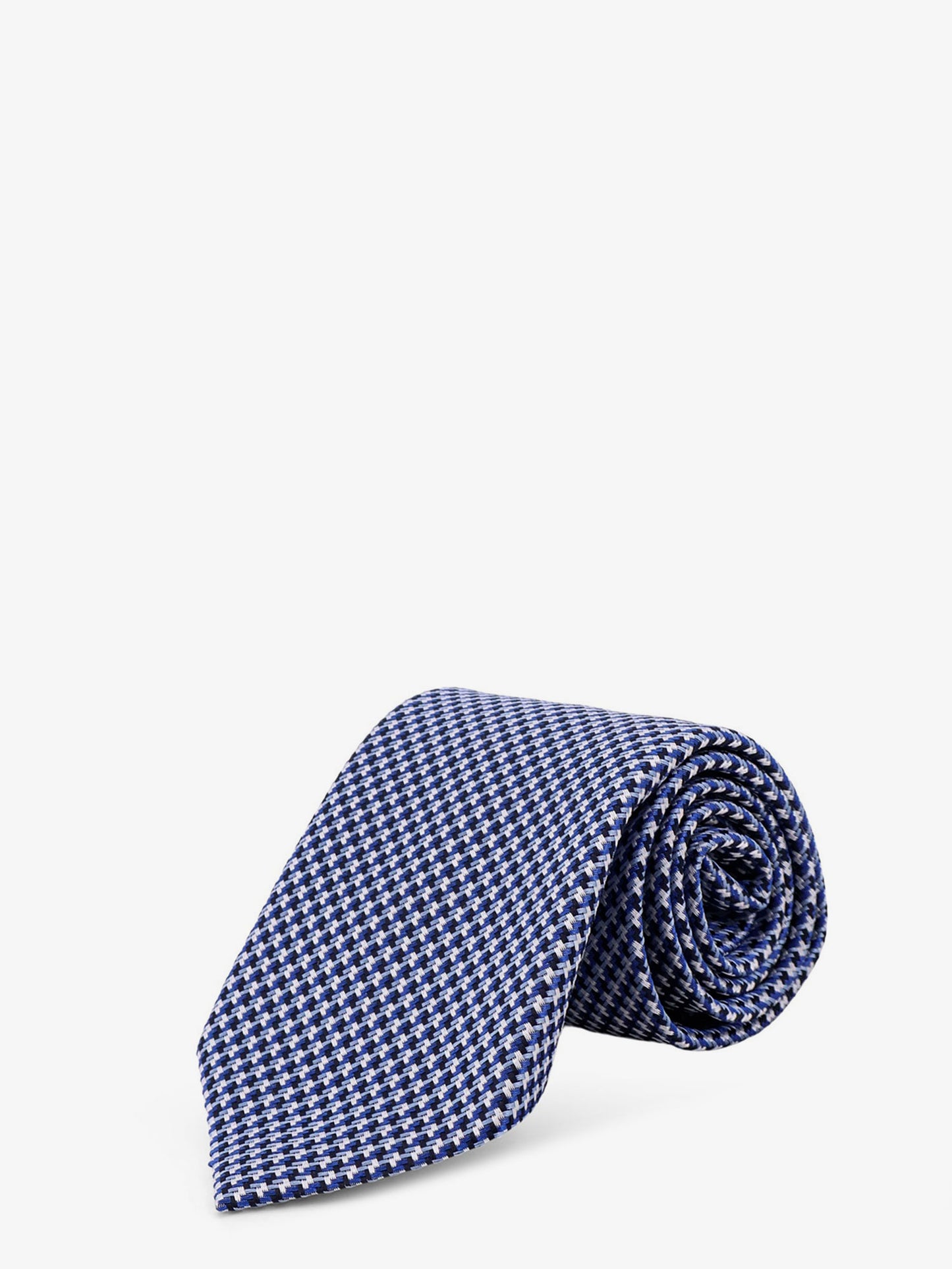 Silk tie