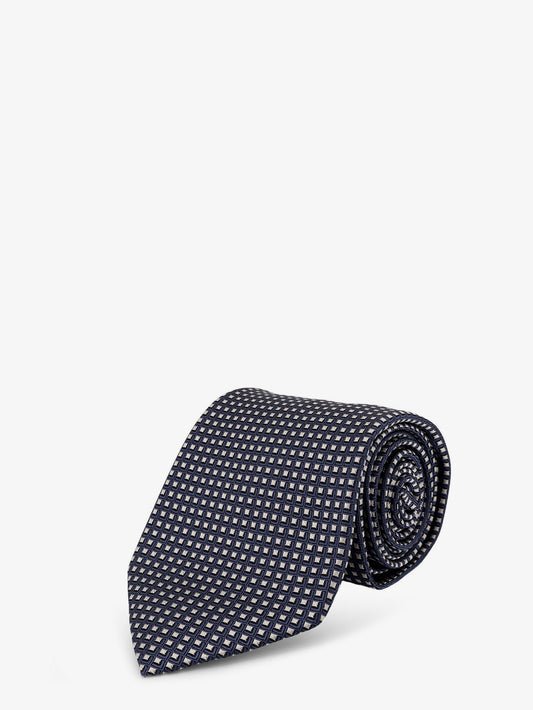Silk tie