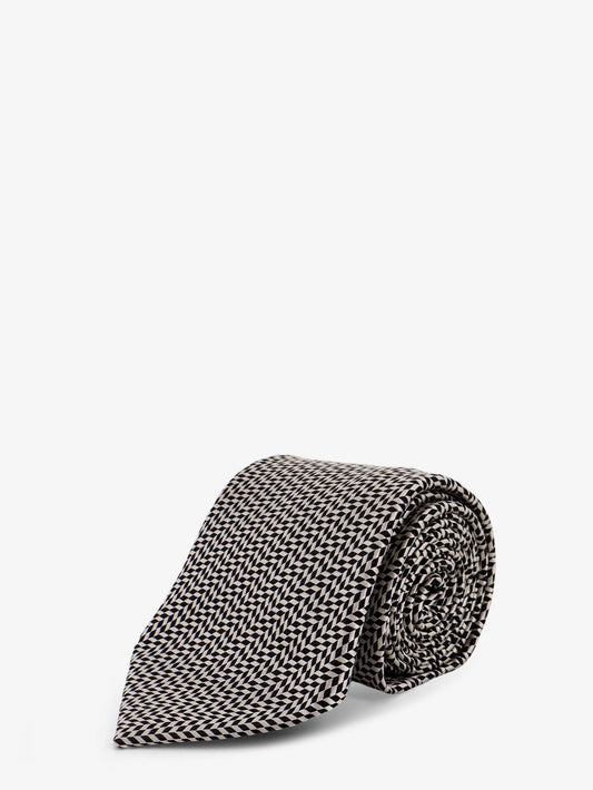Silk tie