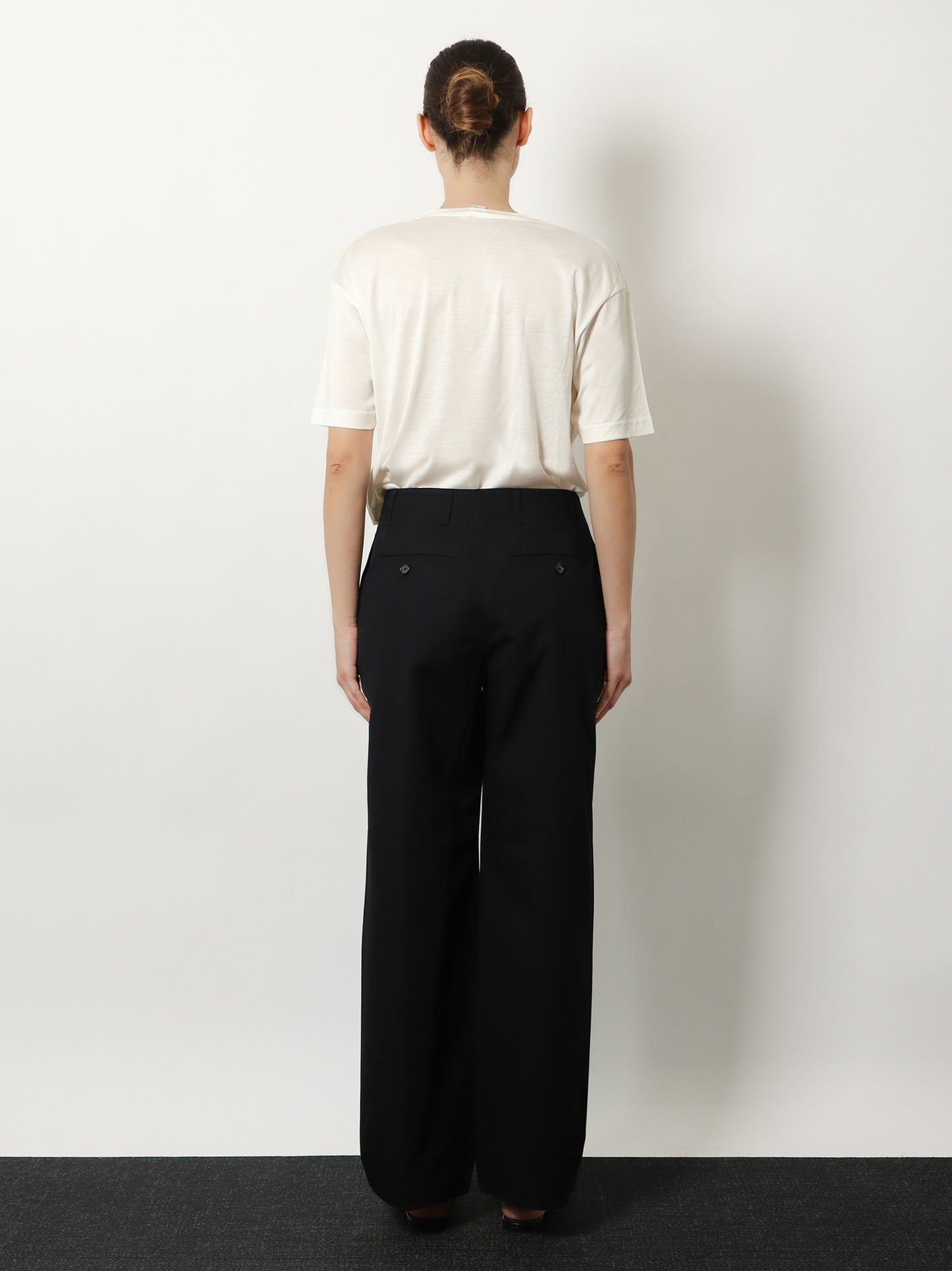 Relaxed cotton trousers