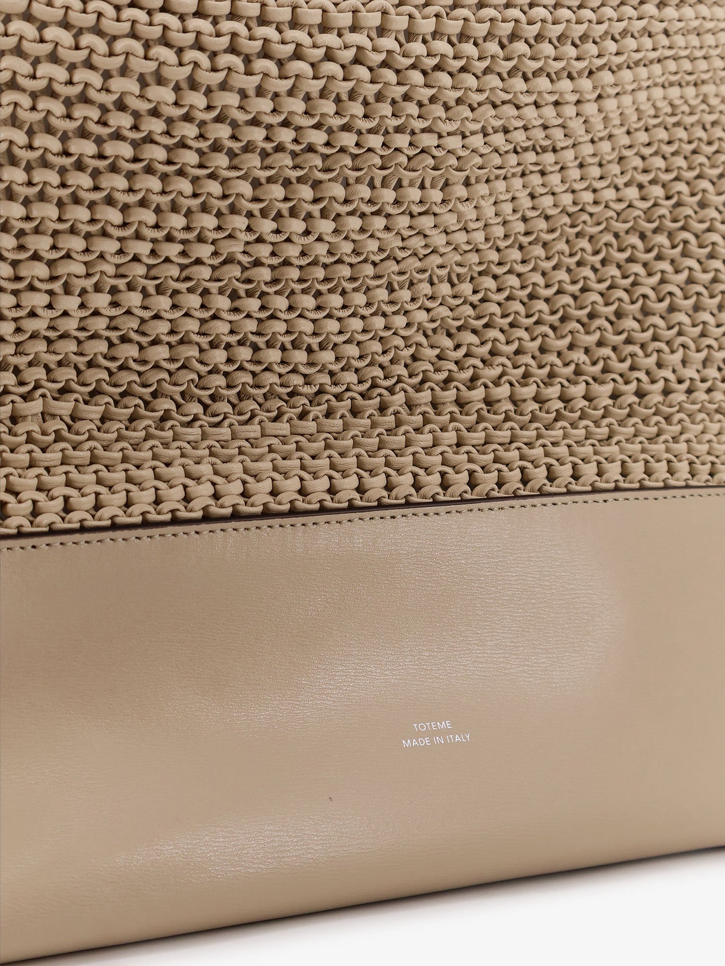 Leather shoulder bag with woven pattern