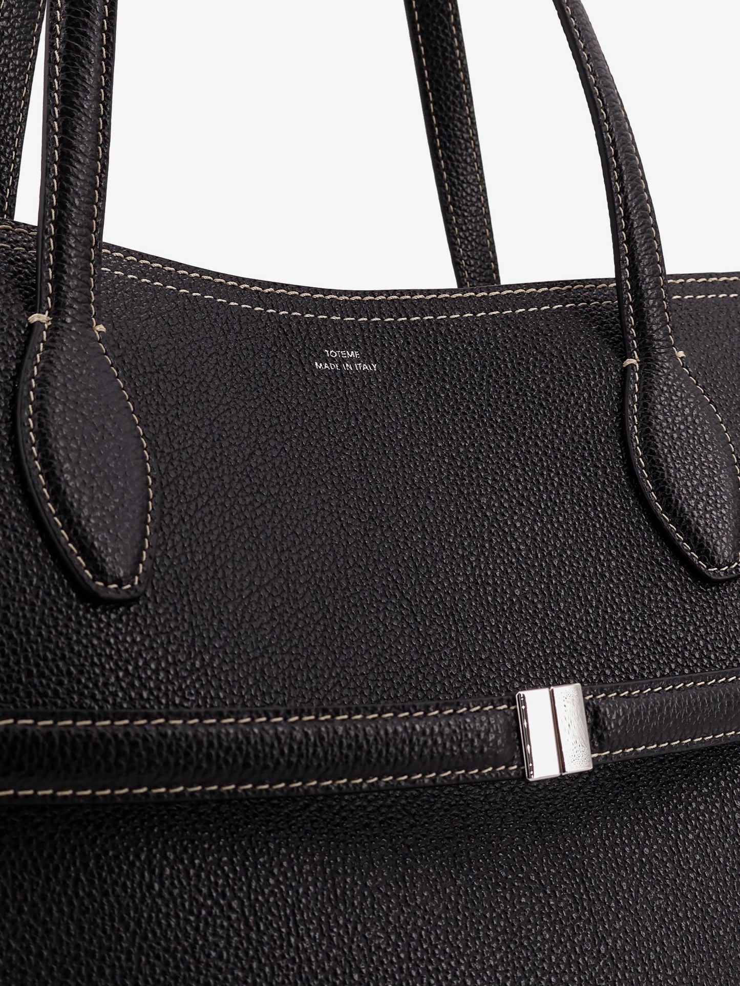 Leather shoulder bag with lettering logo on the front
