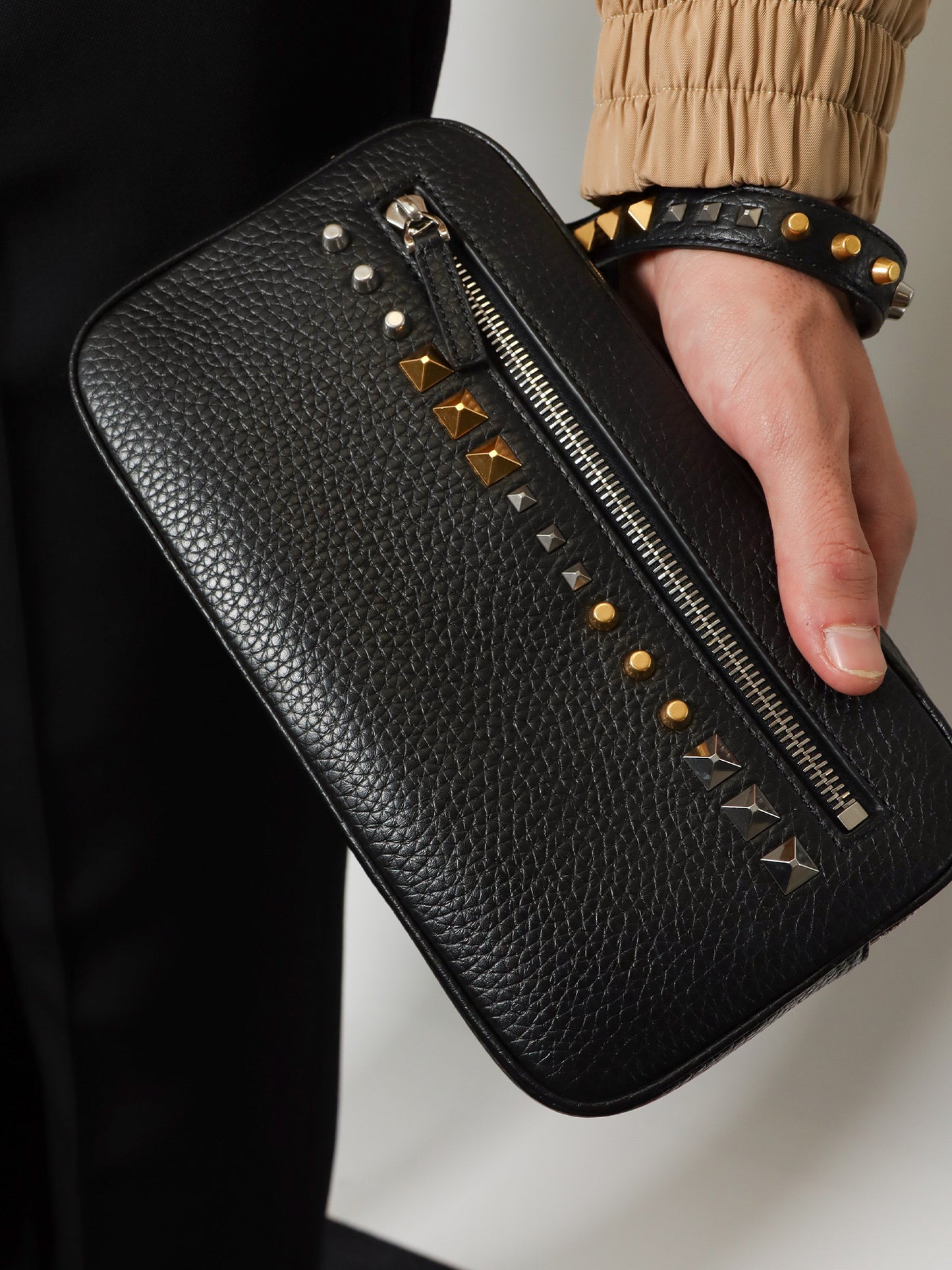 Valentino Garavani leather clutch