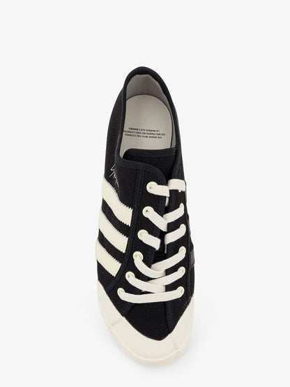 Canvas sneakers with iconic side stripes thumbnail