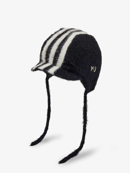 Cappello con paraorecchie e cordini thumbnail