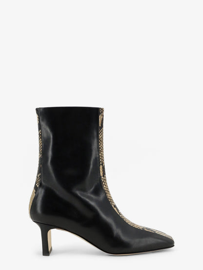 Leather ankle boots thumbnail