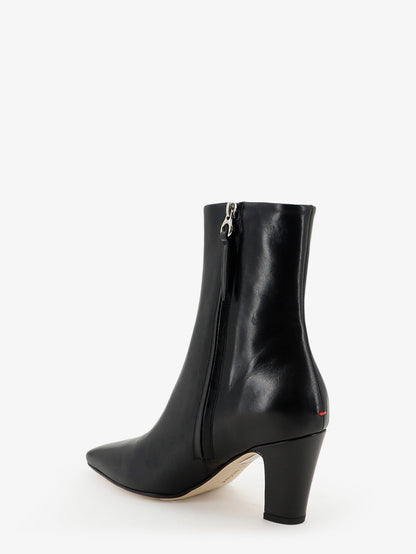 Leather ankle boots thumbnail