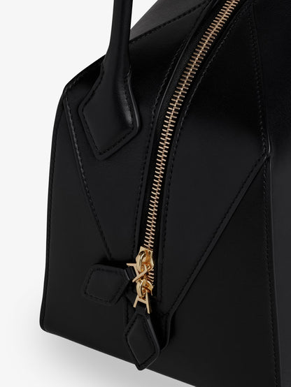 Bouledogue leather shoulder bag thumbnail