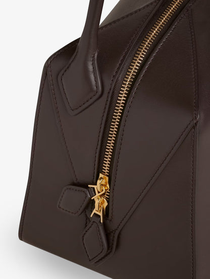 Bouledogue leather shoulder bag thumbnail