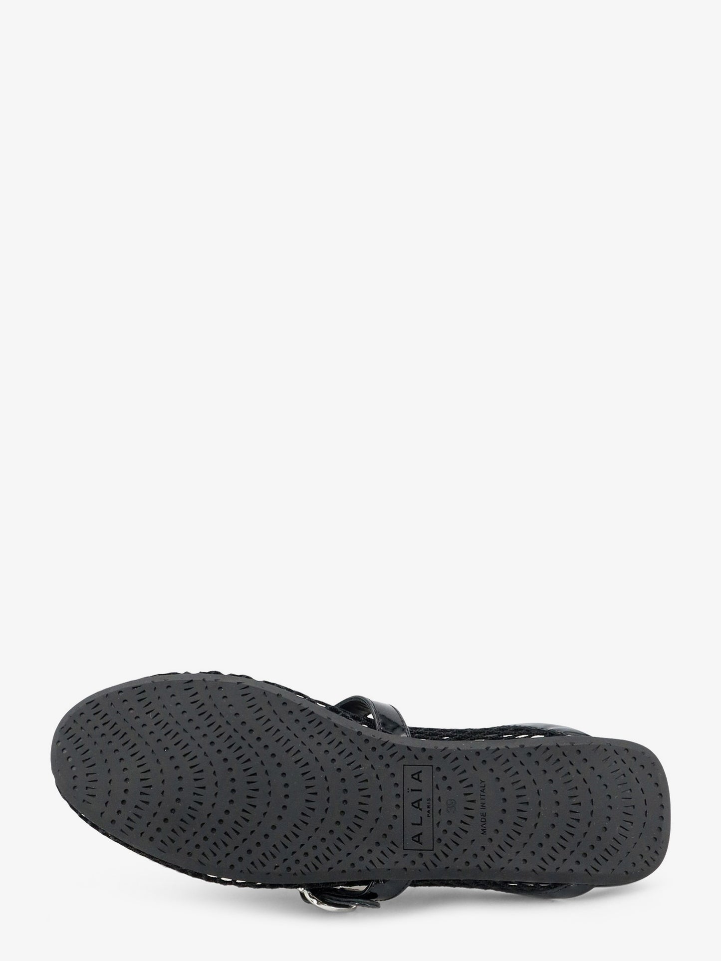 Flat mesh sandals