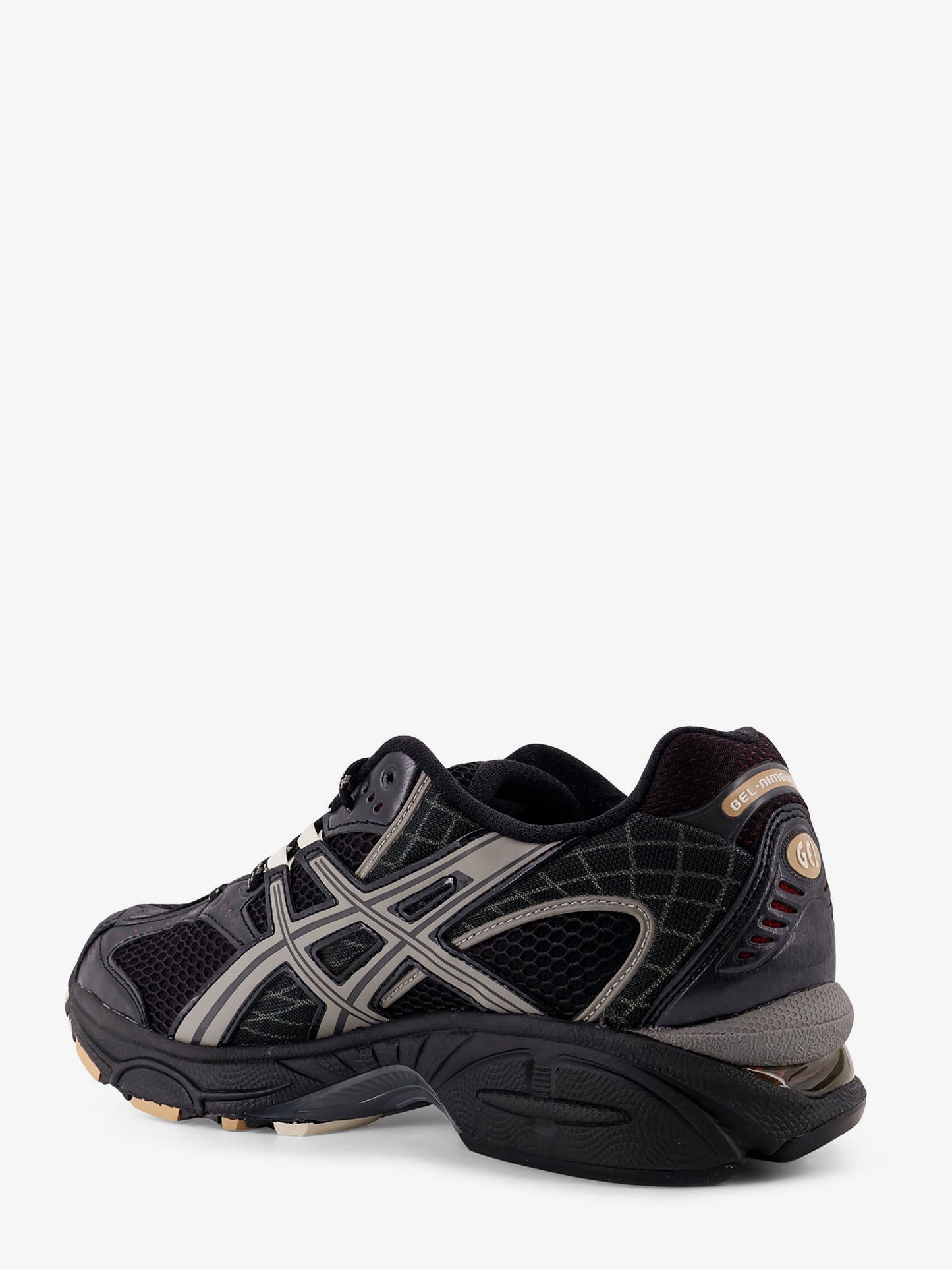 Sneakers Gel Nimbus 10.1 in mesh con logo laterale