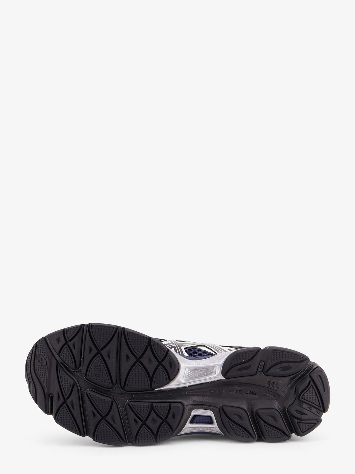 Gel Cumulus 16 mesh sneakers with contrasting inserts
